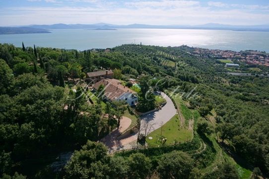 Villa in Perugia