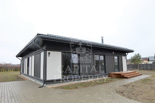 Detached house in Babite