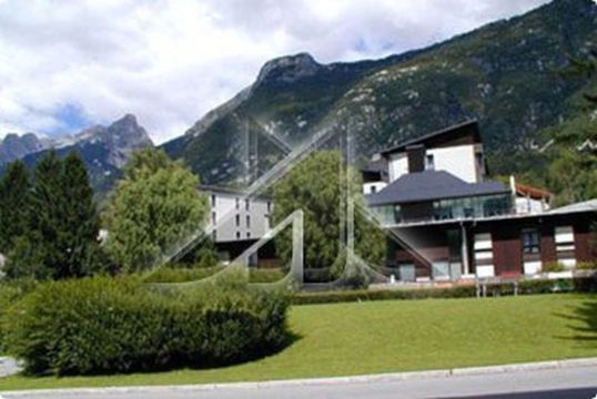 Commercial in Bled