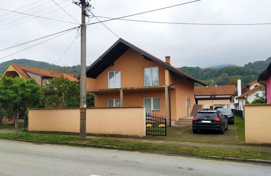Detached house in Loznica