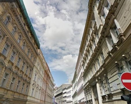 Apartment house in Prague 5