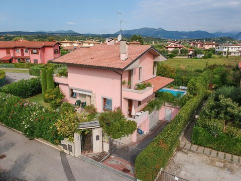 Villa in Manerba del Garda