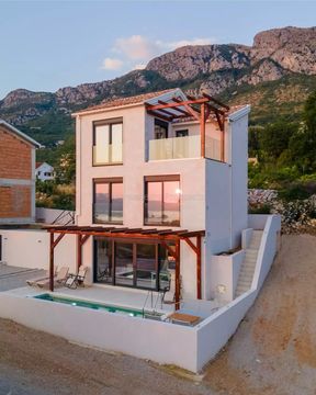 Villa in Blizikuće