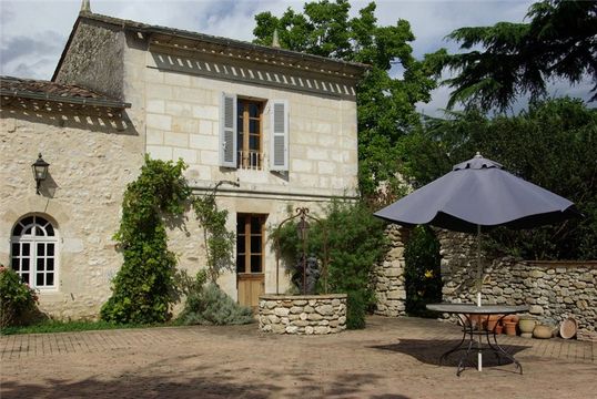House in Bonneville-et-Saint-Avit-de-Fumadières
