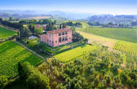 Farm in Tuscany