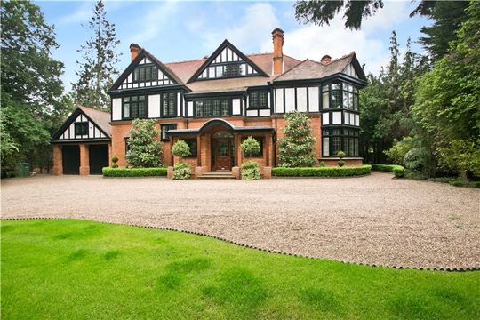 House in Weybridge