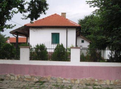 Detached house in Varna