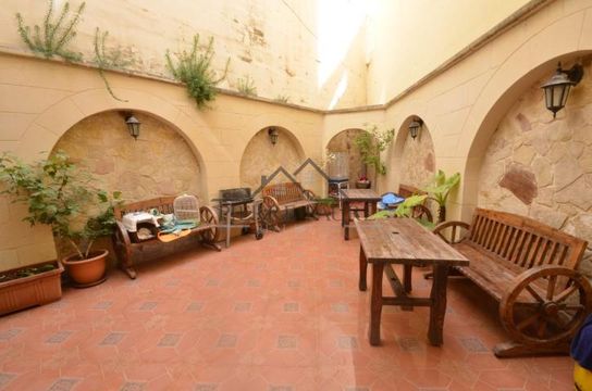 Commercial in Birkirkara
