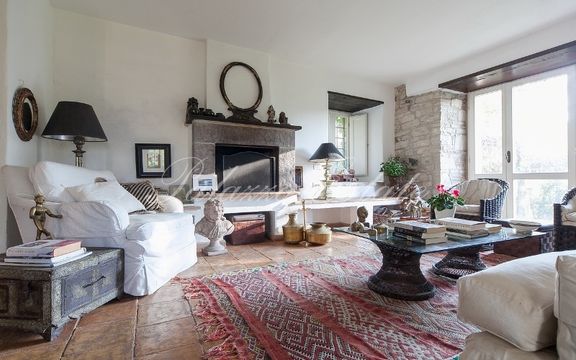 Villa in Todi