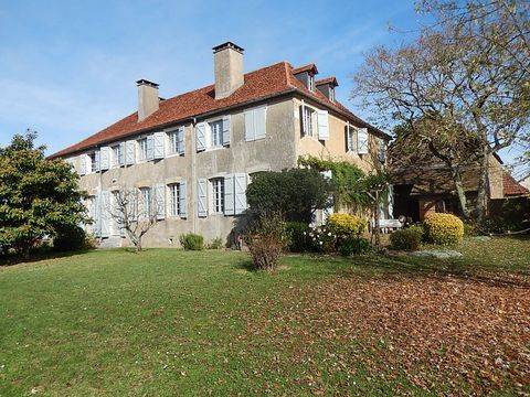 Semi-detached house in Pau